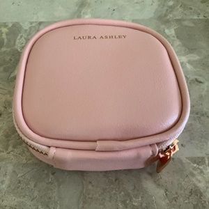LAURA ASHLEY Travel Oil Diffuser With Oil in Travel Case